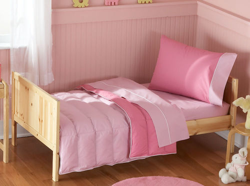Toddler Bedding 4 Piece Bed Set Lt. Pink / Dark Pink
