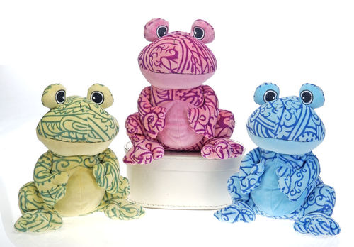 Hennatude - 10"" 3 Assorted Color Sitting Frogs Case Pack 12
