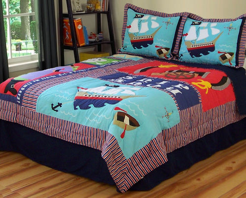 Pirate Treasure Full Quilt with 2 Shams